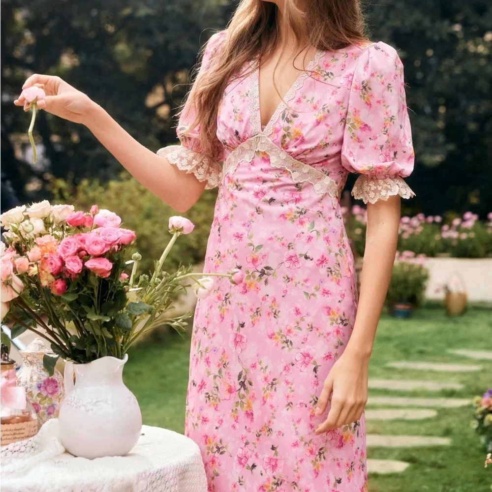 Lait Collection Divia Floral Georgette Midi Dress in Carnation Pink - Picture 7 of 11